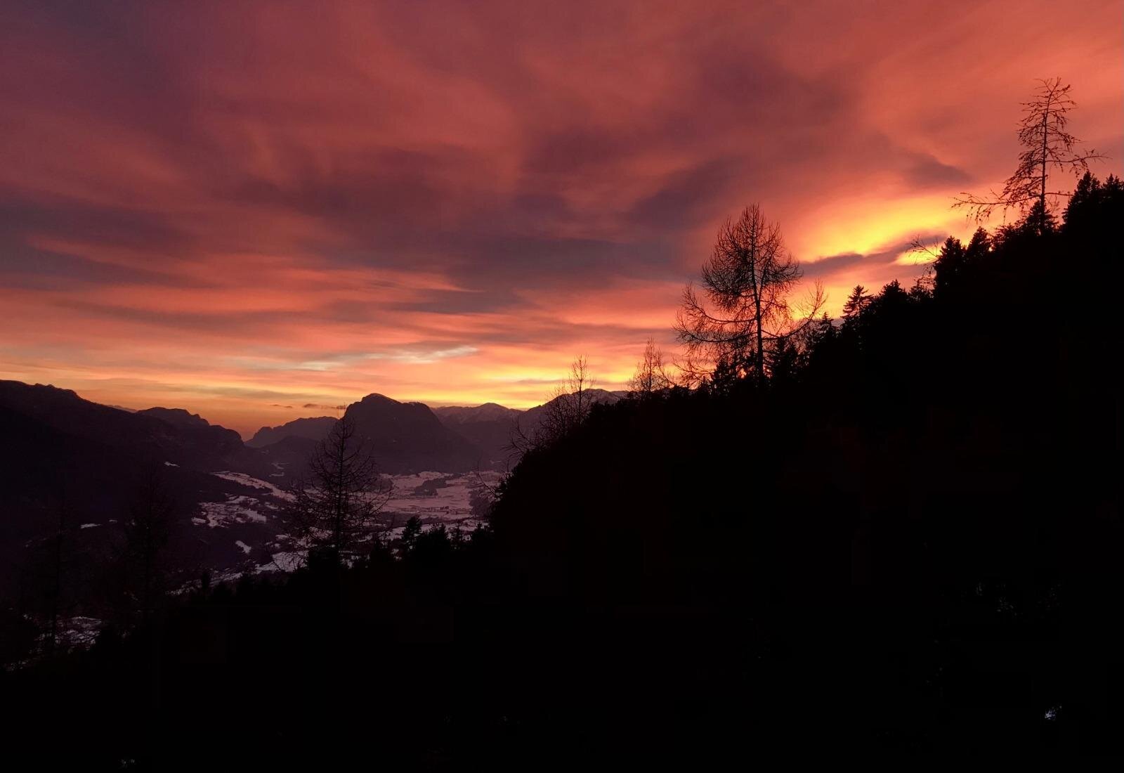 Tramonto sulla valle, vista dal rifugio