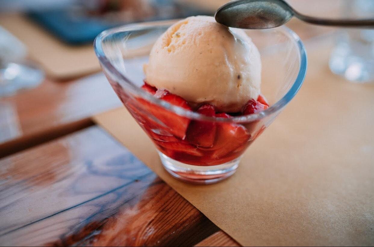 Fragole e gelato