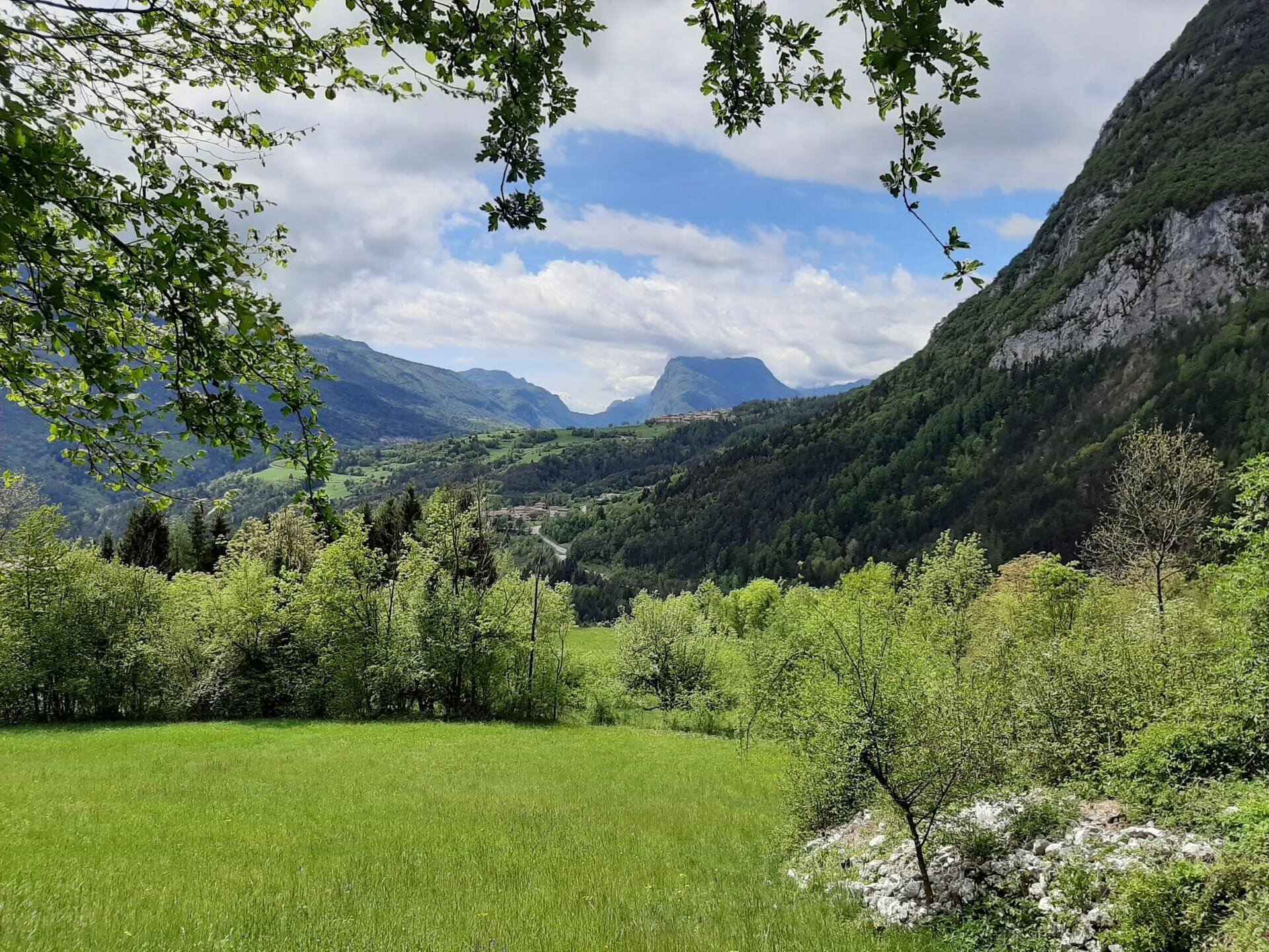 Scorcio sulla valle di San Lorenzo Dorsino