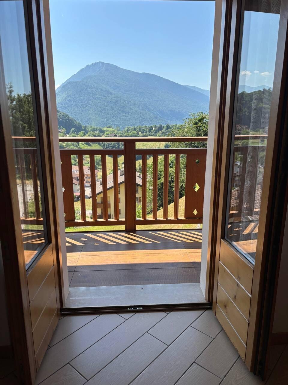 1. da interno a esterno poggiolo