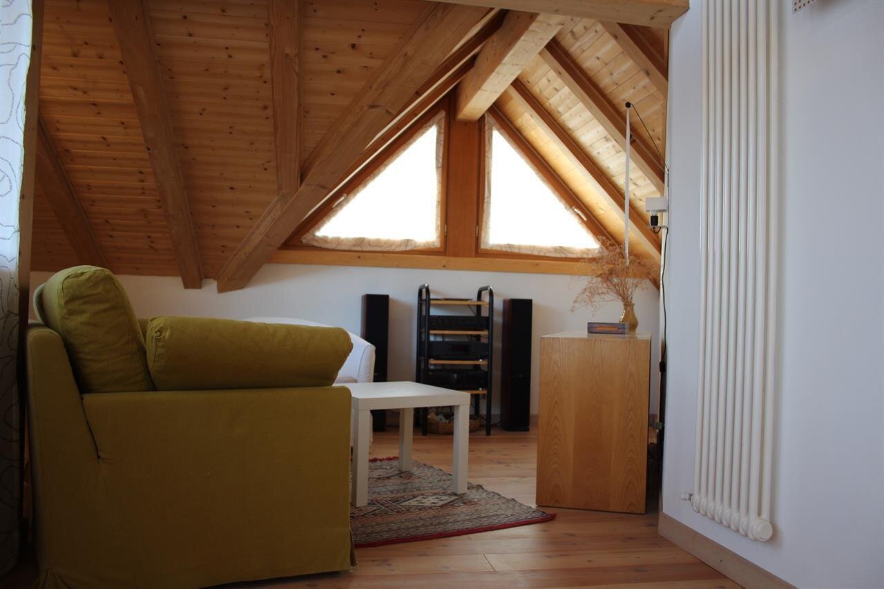 Berghi Valter - divano/2