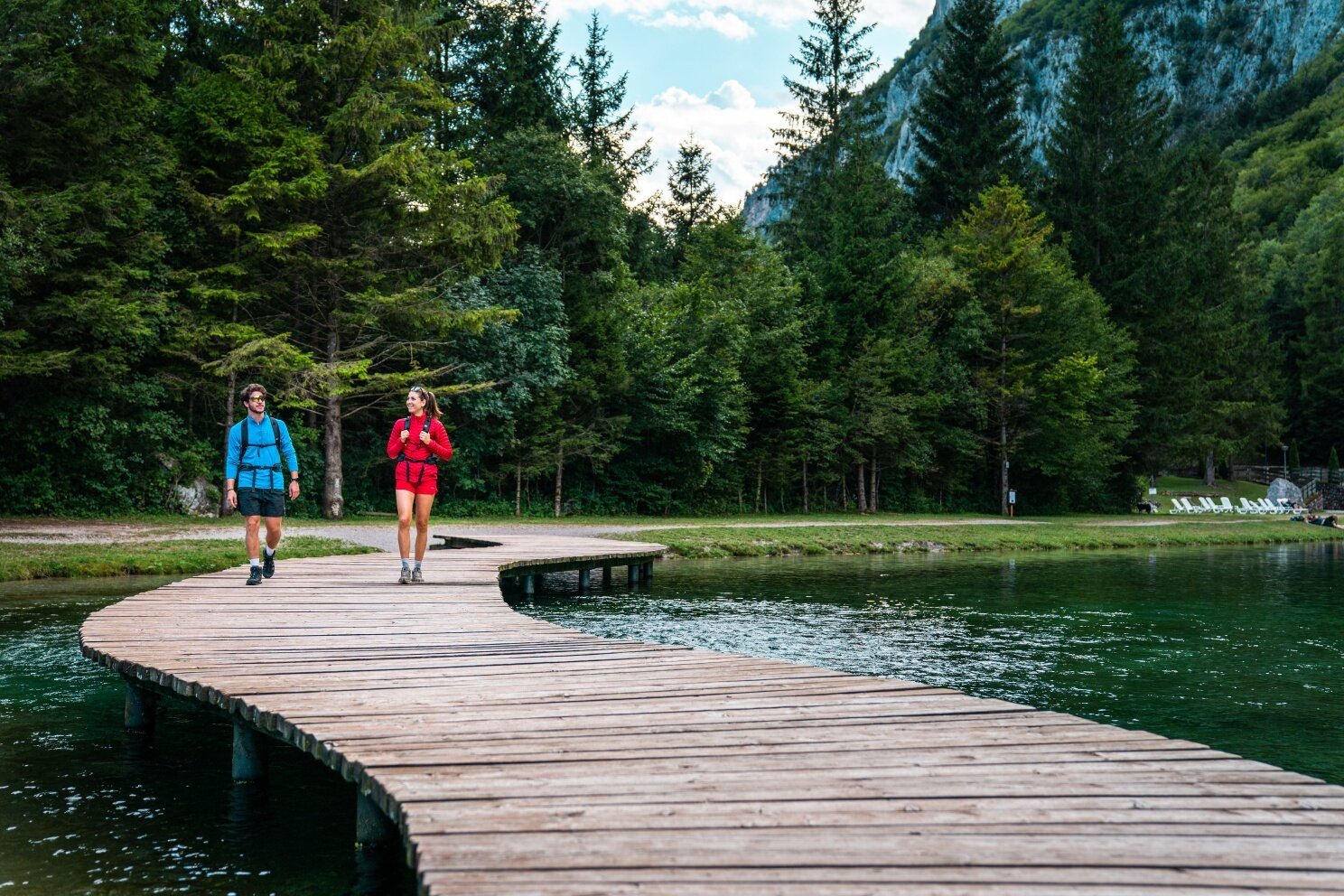 Walk around Nembia lake
