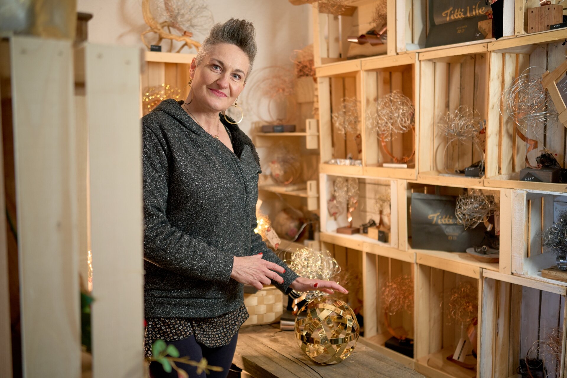 Elga Pelizzari Artigiano San Lorenzo Dorsino Apolla