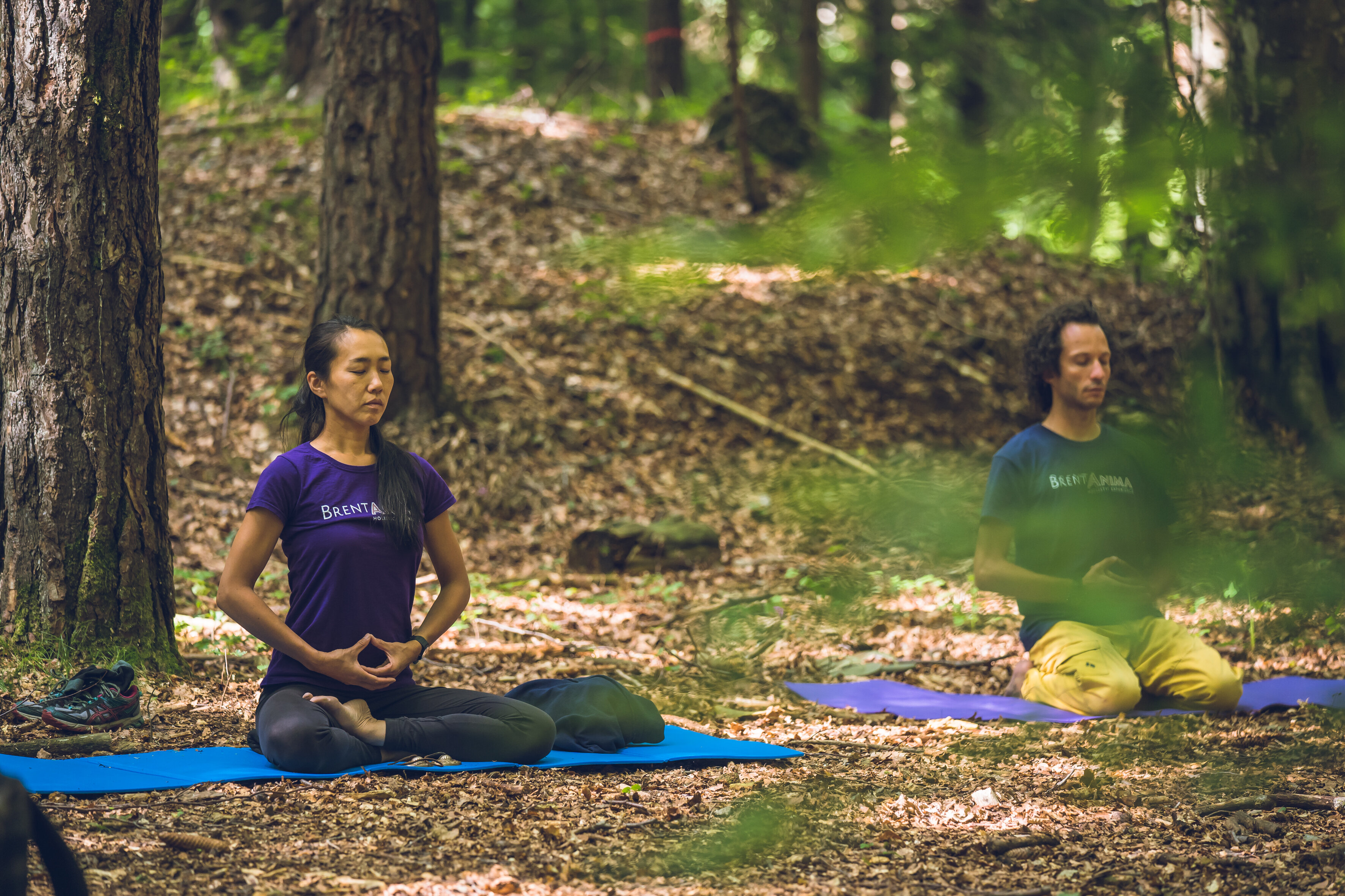 Mattia Cornella Alissa Shiraishi Brentanima San Lorenzo Dorsino Yoga Prato Bosco 1