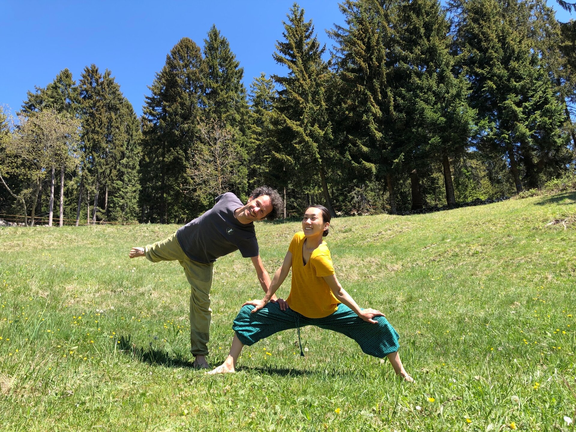 Mattia Cornella Alissa Shiraishi Brentanima San Lorenzo Dorsino Yoga Prato Bosco