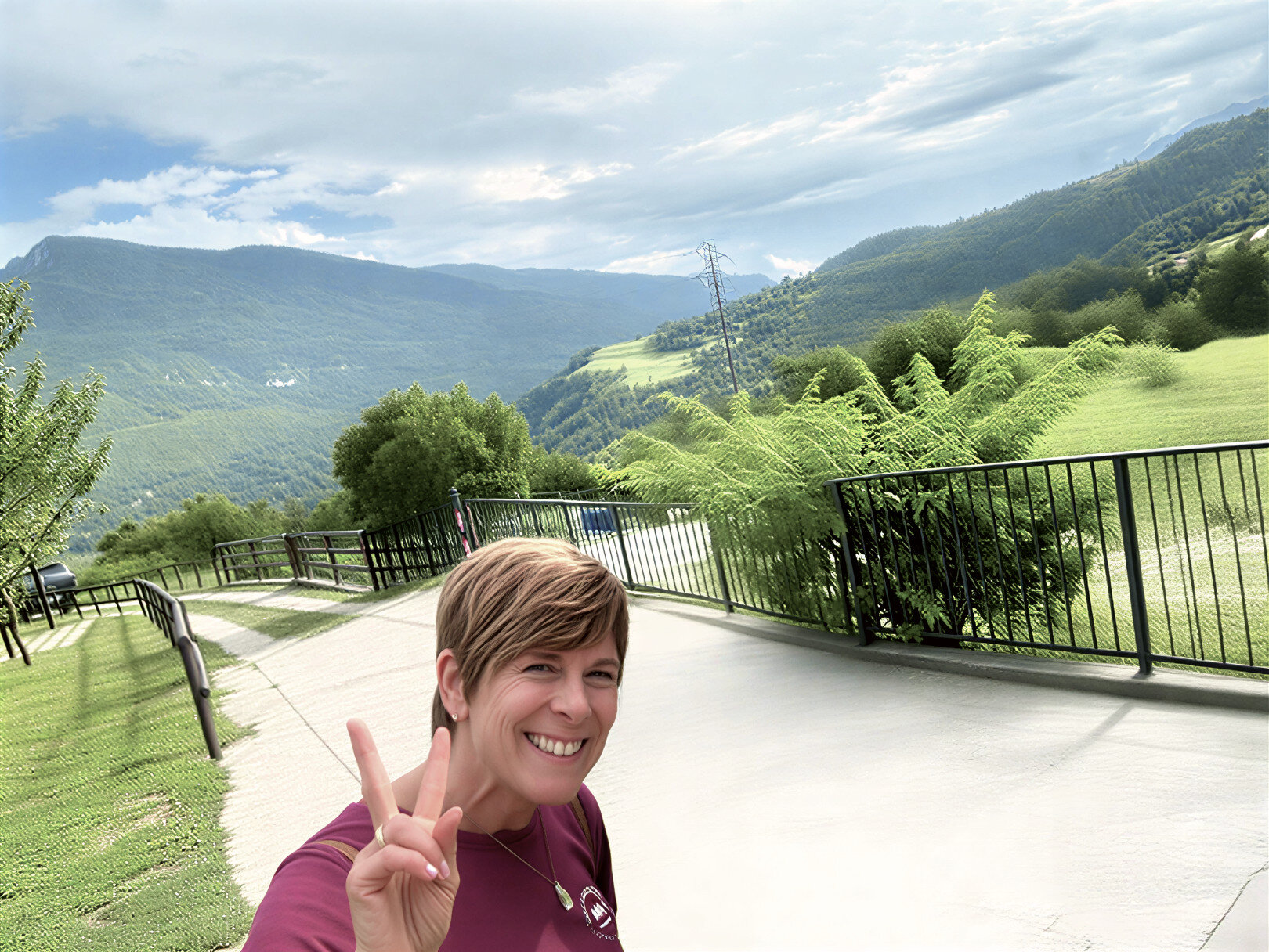 hallo, ich bin Monica