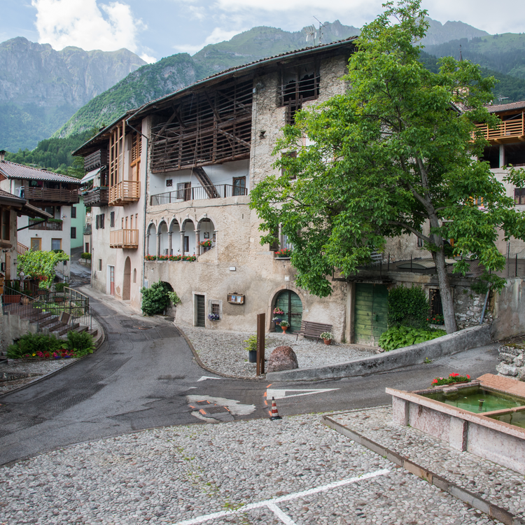 Villa of Prusa in San Lorenzo in Banale.